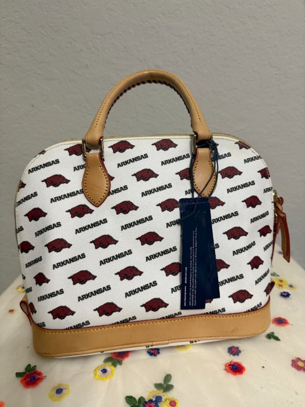 Dooney & Bourke Arkansas Razorbacks - Picture 2 of 8